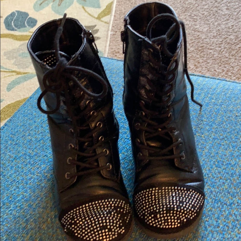 Justice black boots